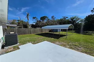 5968 SE Avalon Dr, Stuart, FL 34997 - Photo 4