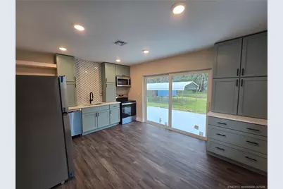 5968 SE Avalon Drive, Stuart, FL 34997 - Photo 8