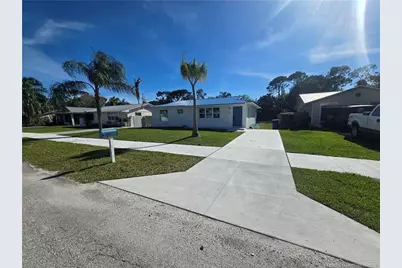 5968 SE Avalon Drive, Stuart, FL 34997 - Photo 2