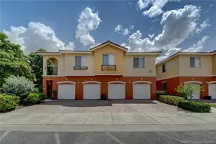 44 SE Sedona Cir, Stuart, FL 34994 - Photo 2