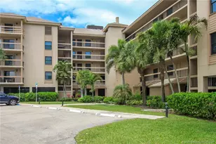 2571 NE Ocean Blvd, Stuart, FL 34996 - Photo 2
