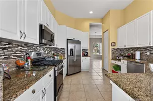 420 NW Aqua Vista Ln, Saint Lucie West, FL 34986 - Photo 10