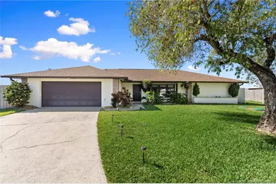 2086 SW Gull Harbor Lane, Palm City, FL 34990 - Photo 2