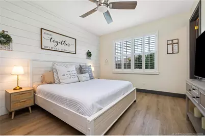 680 SW Glen Crest Way, Stuart, FL 34997 - Photo 10