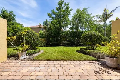 680 SW Glen Crest Way, Stuart, FL 34997 - Photo 26