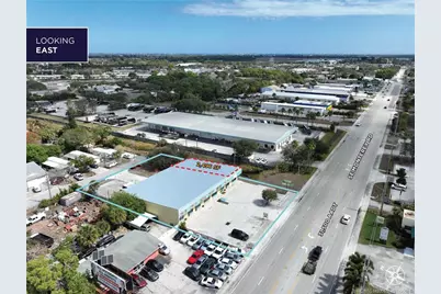 553 SE Monterey Road, Stuart, FL 34994 - Photo 2