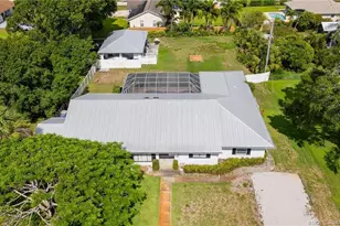 1616 20th St SW, Vero Beach, FL 32962 - Photo 6