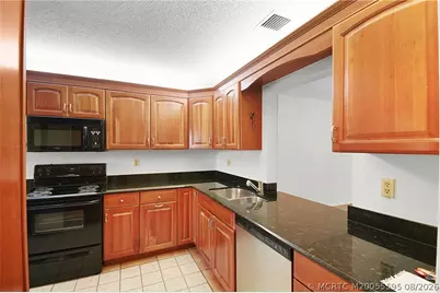 1600 SE Saint Lucie Boulevard #114, Stuart, FL 34996 - Photo 1