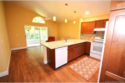 1109 NW Lombardy Drive, Port Saint Lucie, FL 34986 - Photo 14