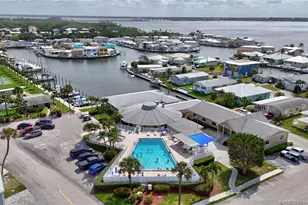 10725 S Ocean Dr, Jensen Beach, FL 34957 - Photo 38