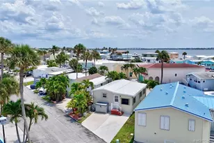 10701 S Ocean Dr, Jensen Beach, FL 34957 - Photo 42