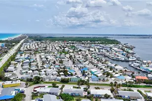 10701 S Ocean Dr, Jensen Beach, FL 34957 - Photo 46