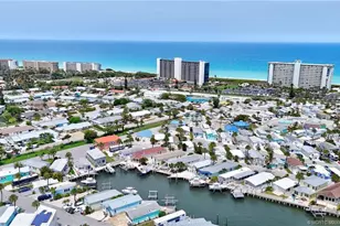10701 S Ocean Dr, Jensen Beach, FL 34957 - Photo 32
