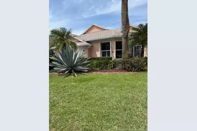 581 NW Montevina Drive, Port Saint Lucie, FL 34986 - Photo 2