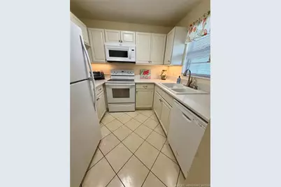 2600 SE Ocean Boulevard #Z14, Stuart, FL 34996 - Photo 2