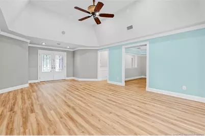 2671 NE Pinecrest Lakes Boulevard, Jensen Beach, FL 34957 - Photo 8
