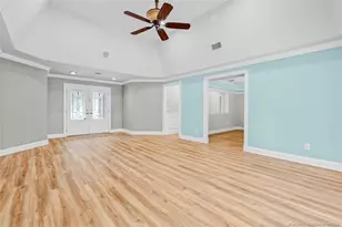 2671 NE Pinecrest Lakes Blvd, Jensen Beach, FL 34957 - Photo 8
