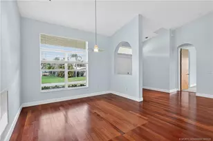 814 SW 29th St, Palm City, FL 34990 - Photo 12