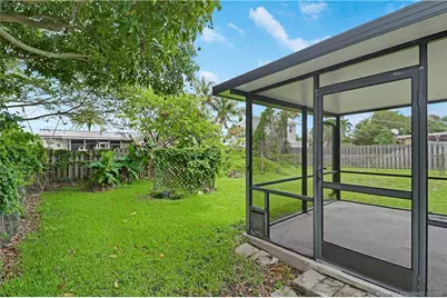 940 Eucalyptus Road, North Palm Beach, FL 33408 - Photo 16