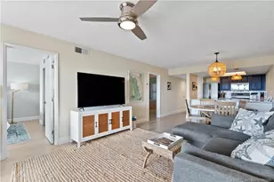 379 NE Tradewind Ln, Stuart, FL 34996 - Photo 12