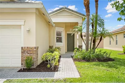 9811 SW Glenbrook Drive, Port Saint Lucie, FL 34987 - Photo 4