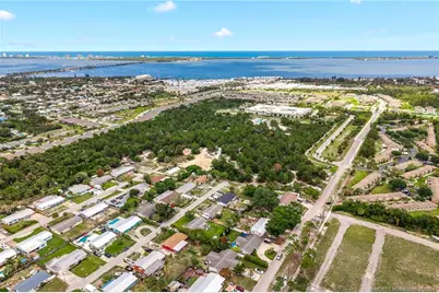 1466 NE Silver Maple Way, Jensen Beach, FL 34957 - Photo 46