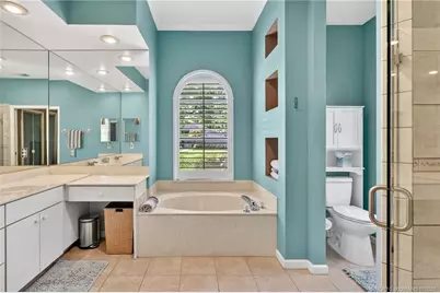 671 SE Pin Oak Terrace, Stuart, FL 34997 - Photo 10