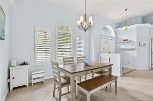671 SE Pin Oak Terrace, Stuart, FL 34997 - Photo 14