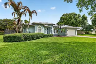 671 SE Pin Oak Terrace, Stuart, FL 34997 - Photo 6