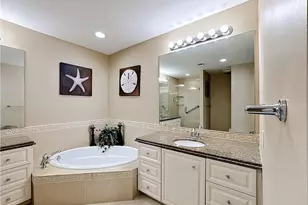 13 Harbour Isle Dr W, Fort Pierce, FL 34949 - Photo 32