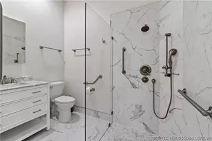 8521 SE Palm Hammock Ln, Hobe Sound, FL 33455 - Photo 4