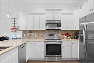 5608 SE 44th Ave, Stuart, FL 34997 - Photo 8