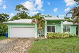 5608 SE 44th Ave, Stuart, FL 34997 - Photo 2