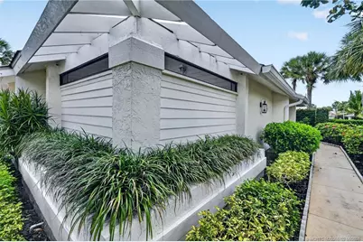 5636 SE Foxcross Place, Stuart, FL 34997 - Photo 4