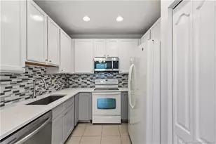 2156 SE Eatonville Dr, Port Saint Lucie, FL 34952 - Photo 4