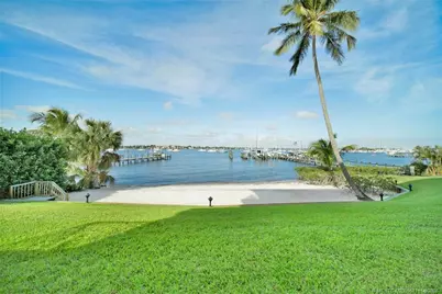 624 SW Saint Lucie Crescent #304, Stuart, FL 34994 - Photo 4