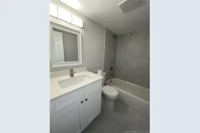 661 Hernando Street #4, Fort Pierce, FL 34949 - Photo 8