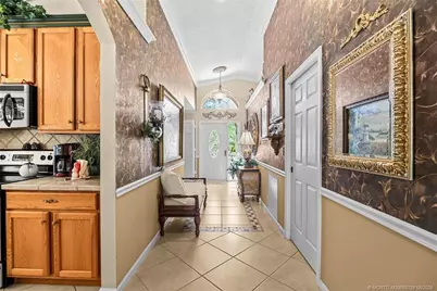 6948 SE Twin Oaks Circle, Stuart, FL 34997 - Photo 6