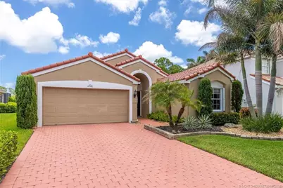 6948 SE Twin Oaks Circle, Stuart, FL 34997 - Photo 2