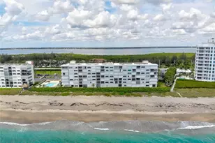 10102 S Ocean Dr, Jensen Beach, FL 34957 - Photo 22