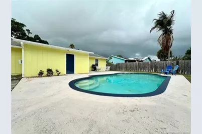 1725 NE Darlich Avenue, Jensen Beach, FL 34957 - Photo 4