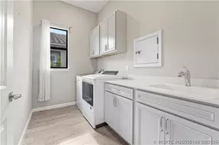 600 SE Villandry Way, Port Saint Lucie, FL 34984 - Photo 32