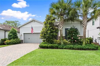 600 SE Villandry Way, Port Saint Lucie, FL 34984 - Photo 1