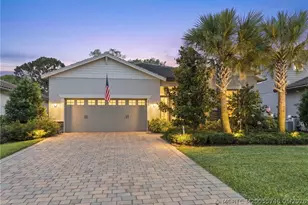 600 SE Villandry Way, Port Saint Lucie, FL 34984 - Photo 4