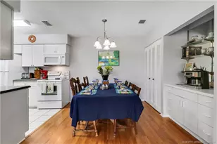 3937 NW Cinnamon Tree Cir, Jensen Beach, FL 34957 - Photo 8