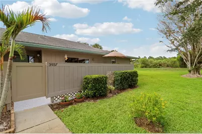 3937 NW Cinnamon Tree Circle, Jensen Beach, FL 34957 - Photo 2