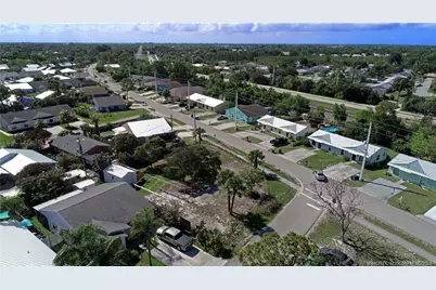 5152 SE Primrose Way, Stuart, FL 34997 - Photo 8