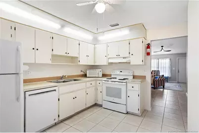 8156 SE Villa Way, Hobe Sound, FL 33455 - Photo 10