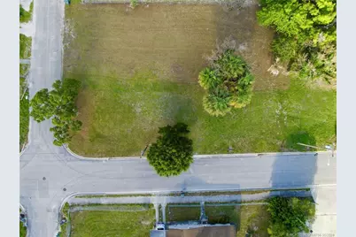 814 N 16th Street, Fort Pierce, FL 34950 - Photo 6