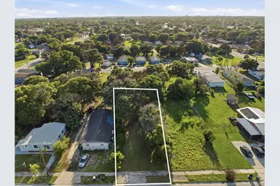 701 N 19th Street, Fort Pierce, FL 34950 - Photo 1